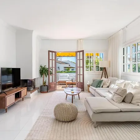 Aldea Blanca 20, 2 Bedroom Apartment *